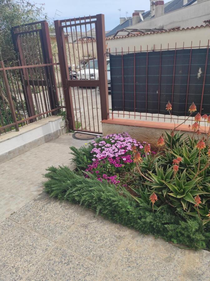 Вилла Antigone Holiday House Монделло Экстерьер фото