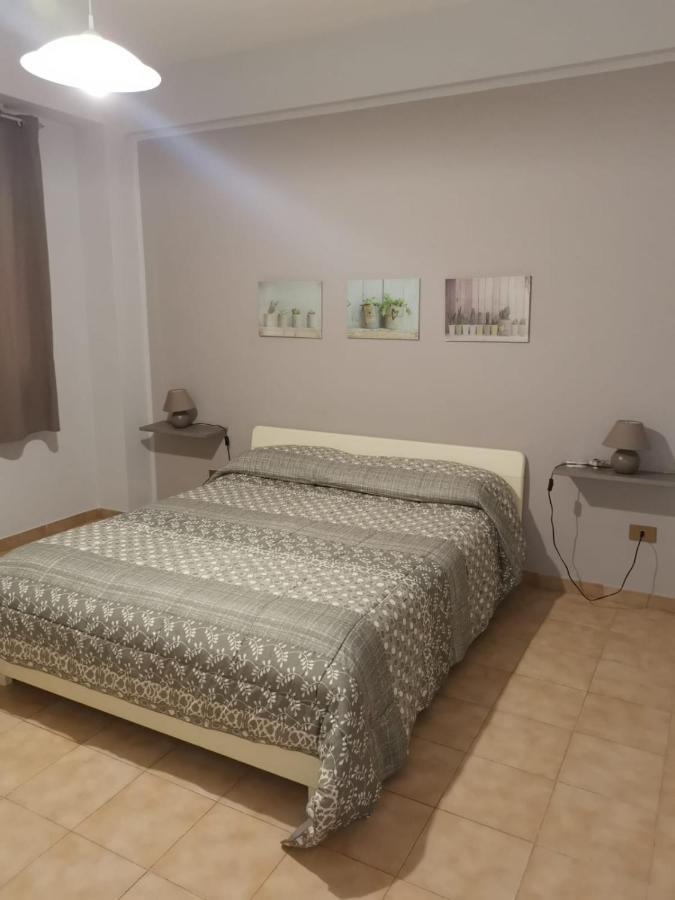 Вилла Antigone Holiday House Монделло Экстерьер фото