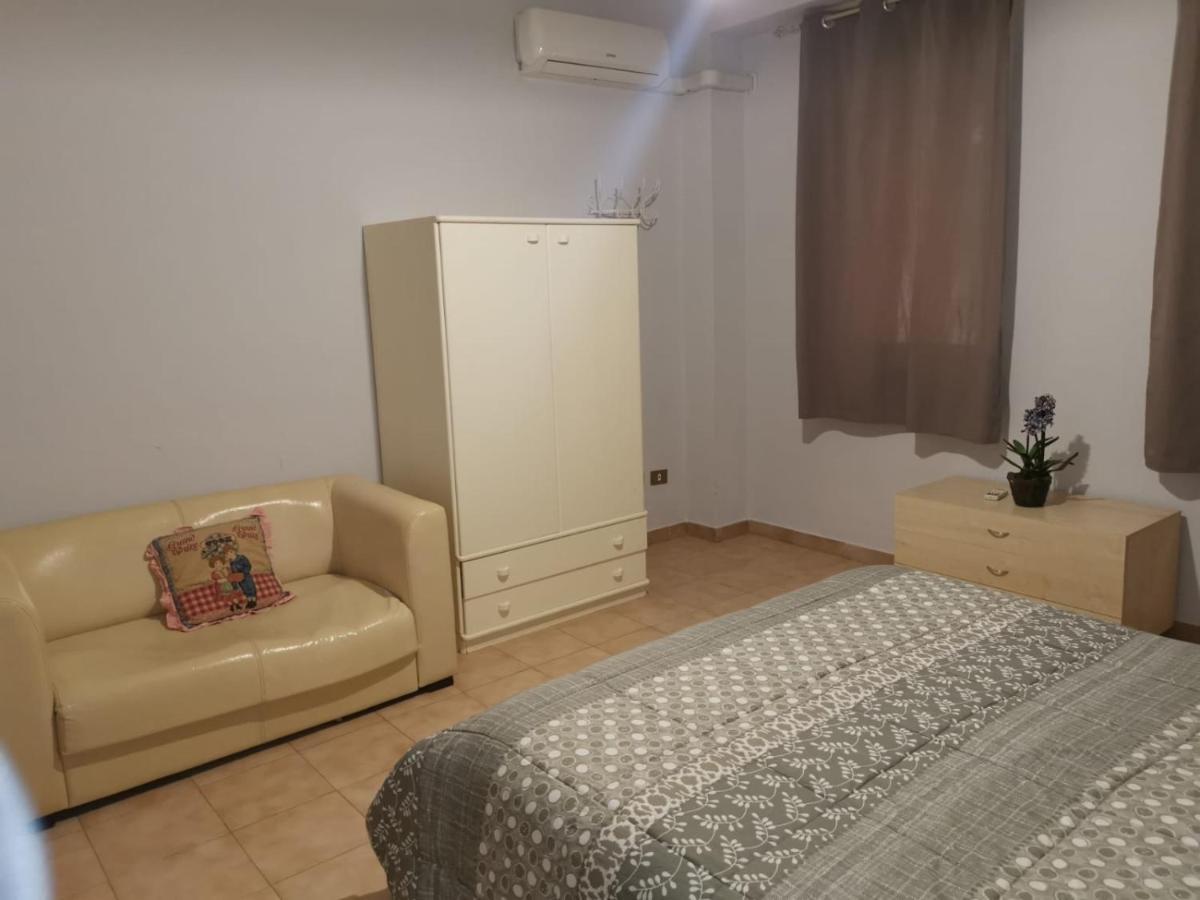 Вилла Antigone Holiday House Монделло Экстерьер фото